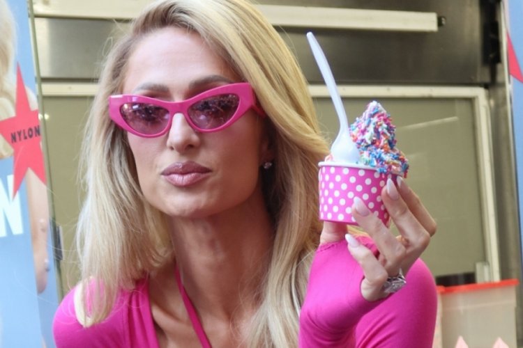 Paris Hilton: Yıllarca 'aptal' diyerek beni taciz ettiler
