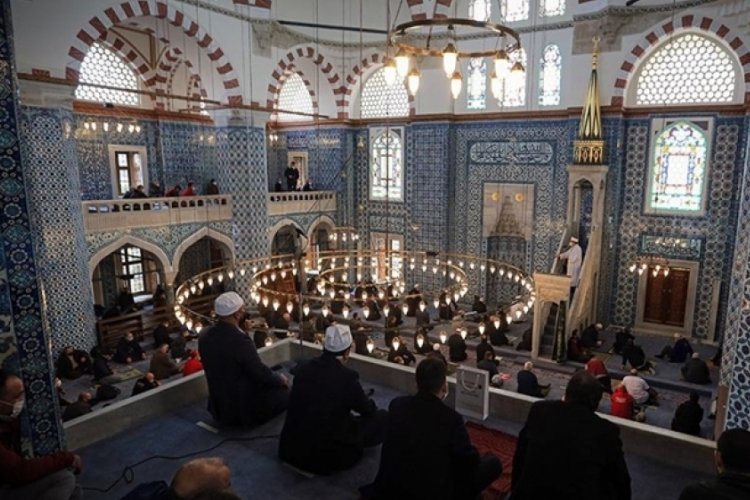 BURSA CUMA NAMAZI: Bursa'da bug&uuml;n cuma namazı saat ka&ccedil;ta? (19 Eyl&uuml;l 2025 Bursa Cuma Saati)