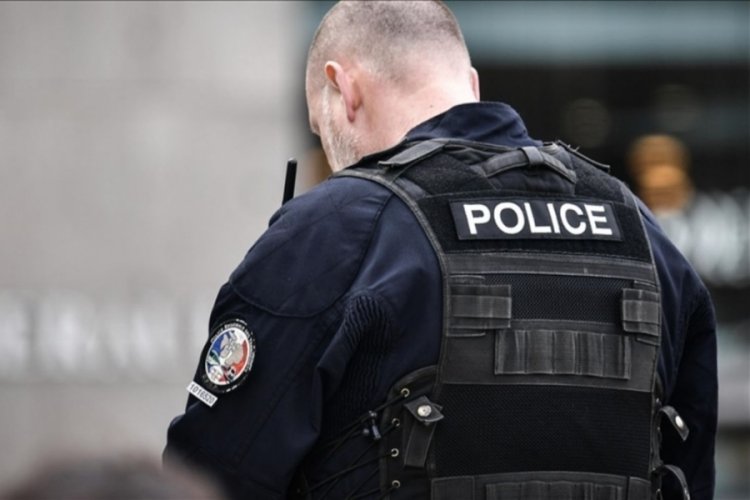 Paris'te müze soygunu! 29 milyonluk altın çaldılar