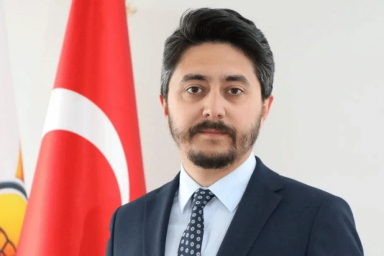 AK Parti Niğde İl Başkanı Mustafa Özdemir görevinden istifa etti!