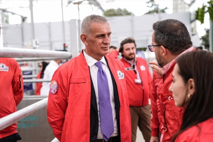 TFF Başkanı Hacıosmanoğlu, TEKNOFEST'i ziyaret etti 