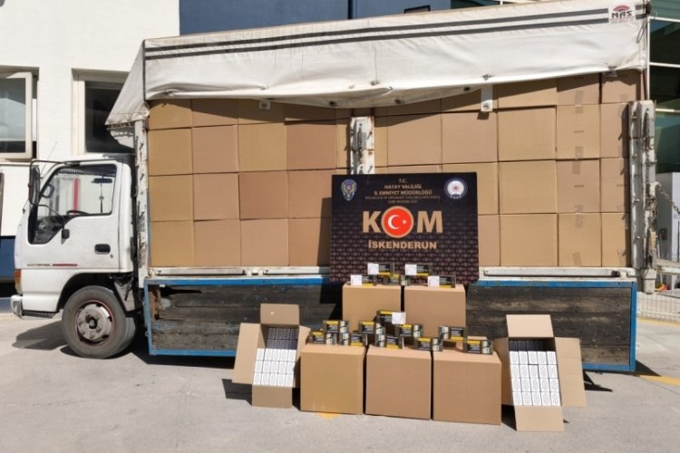 Hatay'da 2 milyon 760 bin adet gümrük kaçağı makaron ele geçirildi 