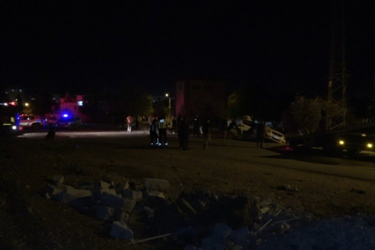 Kontrolden çıkan otomobil zeytin tarlasına girdi: 1 yaralı 