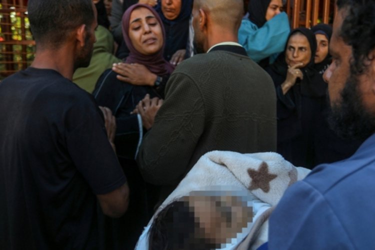 İsrail 7 aylık bebeği annesinin kucağında öldürdü