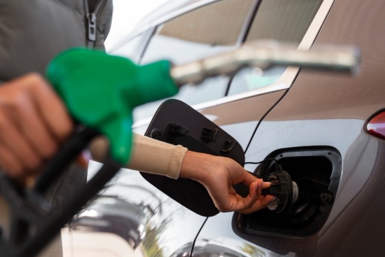 Benzine zam ya da indirim var mı? Bursa'da bugün benzin, motorin ne kadar? (21 Eylül 2025 Pazar güncel benzin, motorin ve LPG fiyatları) 