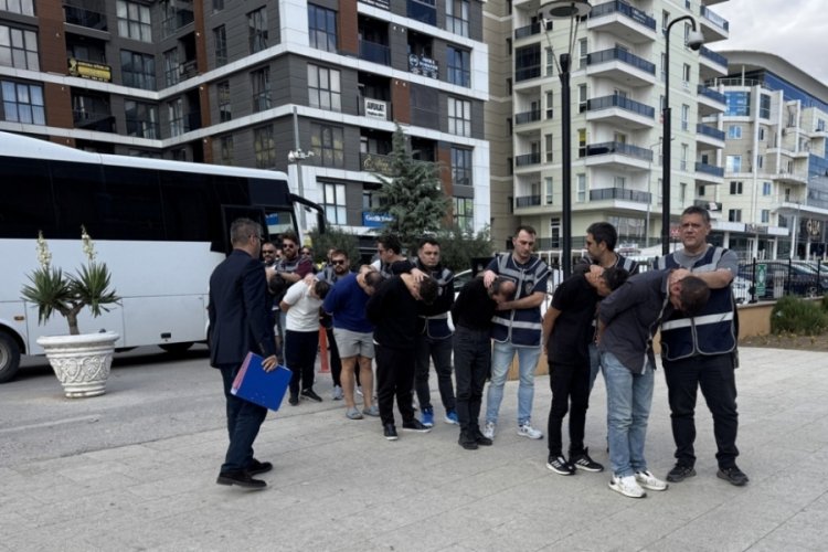 Vicdansız dolandırıcılar şehit ailesini hedef aldı: 11 gözaltı