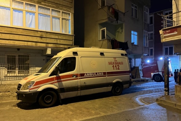 6 katlı binanın çatısındaki yangın korkuttu