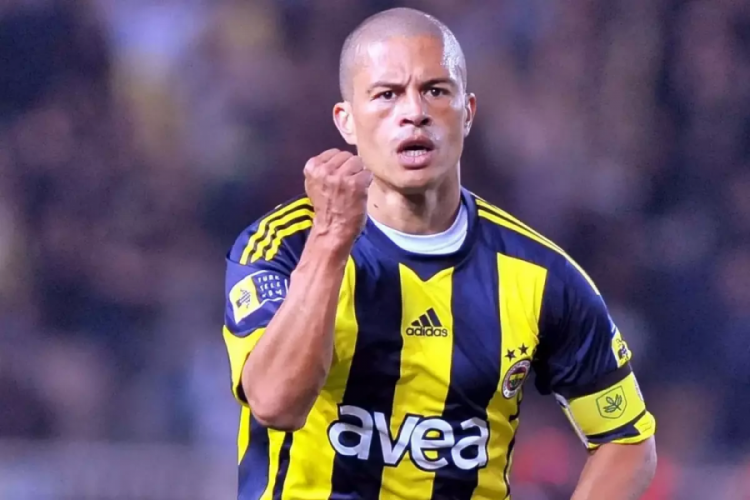 Alex de Souza'dan Sadettin Saran paylaşımı