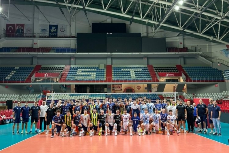 Osmangazi Belediyespor Fenerbahçe'nin düzenlediği turnuvada şampiyon oldu