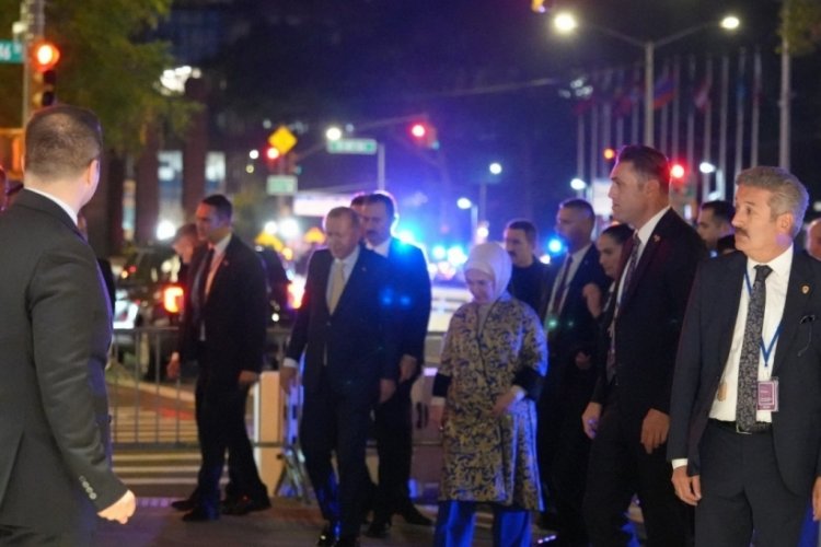 Cumhurbaşkanı Erdoğan New York'ta TASC yemeğinin ardından Türkevi'ne döndü 