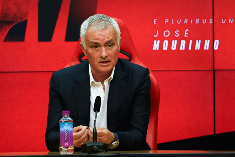 Mourinho'dan Fenerbahçe'ye olay sözler