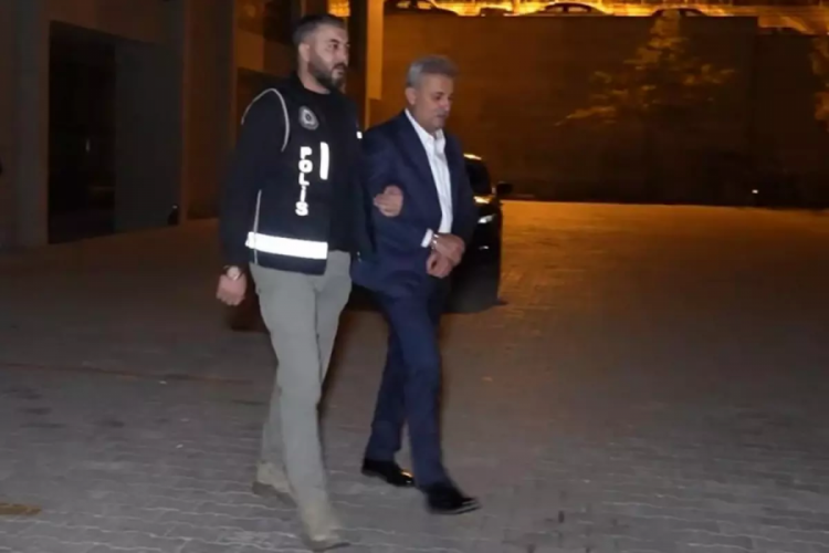 AK Partili belediye başkanı tutuklandı! 