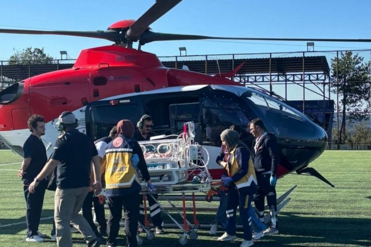 Ambulans helikopter yenidoğan bebek için havalandı 