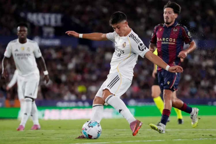 Arda Güler boş geçmedi! Real Madrid, Levante'yi 4-1 yendi 
