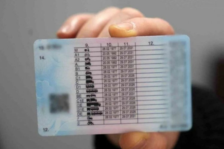 Ehliyet almak için lise mezunu olmak şart mı? 2025 ehliyet alma şartları ve ücreti gündemde!