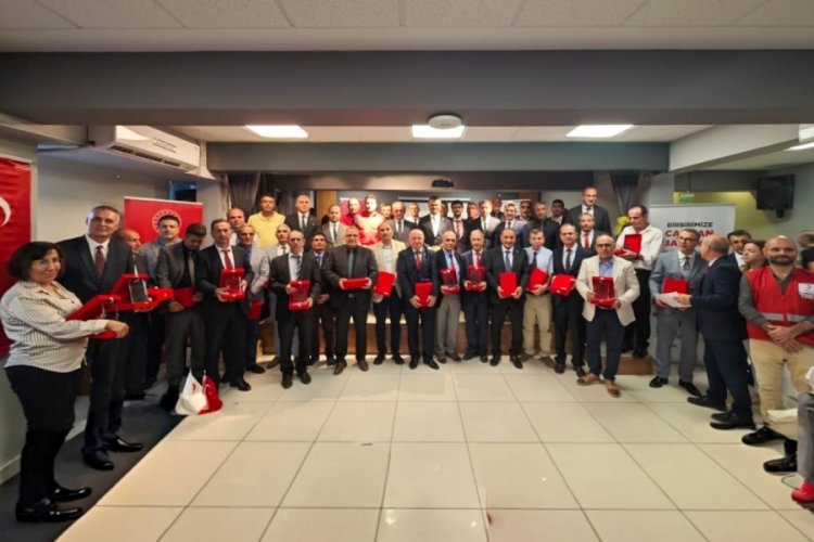 Bursa'da Kızılay iş birliğiyle 8 bini aşkın ünite kan toplandı