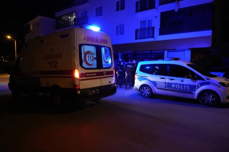 Cadde ortasında silahlı kavga: 19 yaşındaki genç vuruldu 