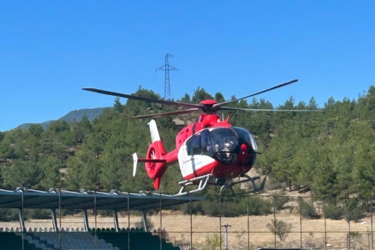 Ambulans helikopter yeni doğan bebek için havalandı