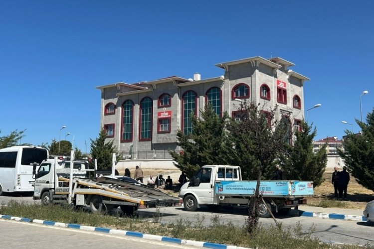 Barışmaya giderken öldürülen anne ve oğulları defnedildi 