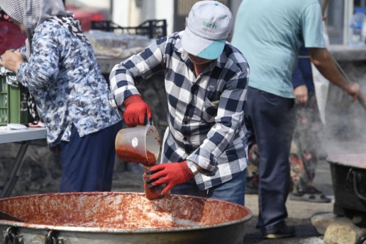 Bursa'da ev yapımı salça seferberliği 