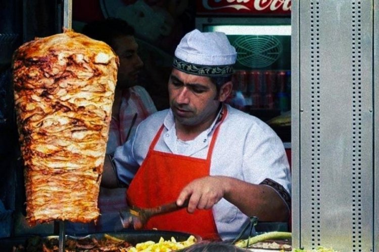 Döner polemiğinde yeni perde! Bize has lezzeti kaybettik...