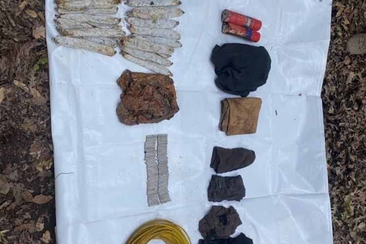 PKK'lı teröristlere ait depoda patlayıcı madde ve fünye ele geçirildi
