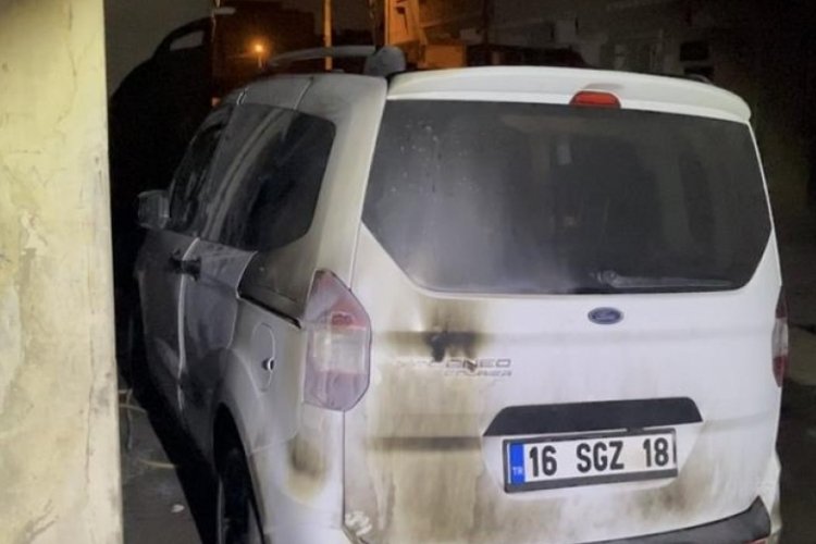 Bursa'da husumetli kavgası araç kundaklamaya dönüştü!