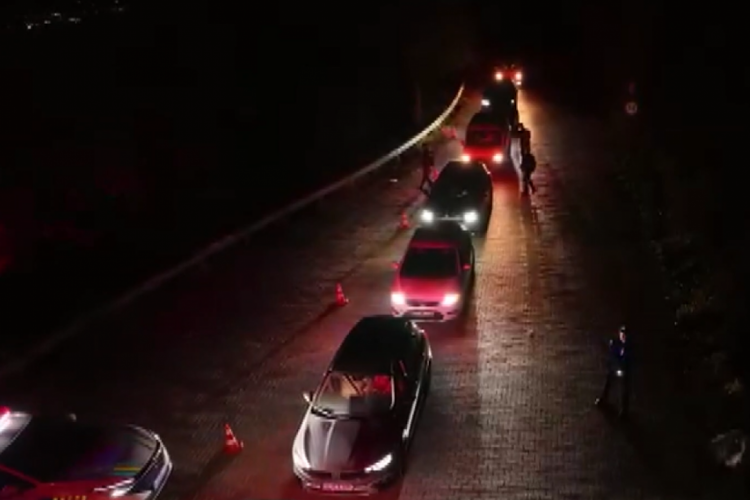 Bursa'da manzara uğruna trafiği tehlikeye sokan sürücülere sıkı denetim!