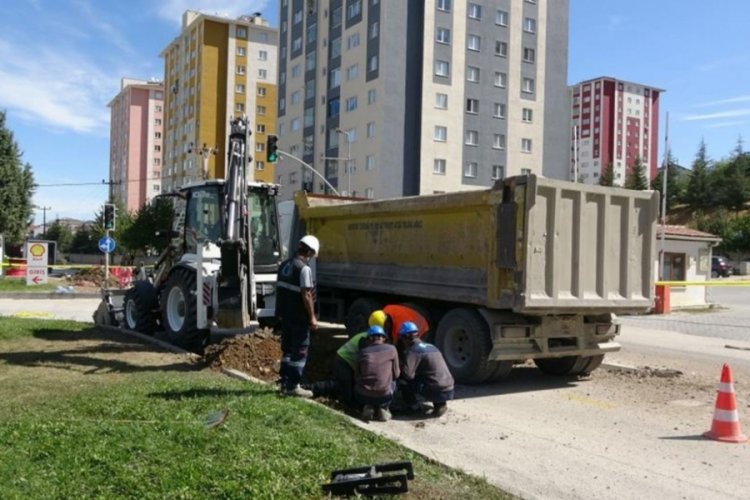 Kazı sırasında panik yaratan patlama 