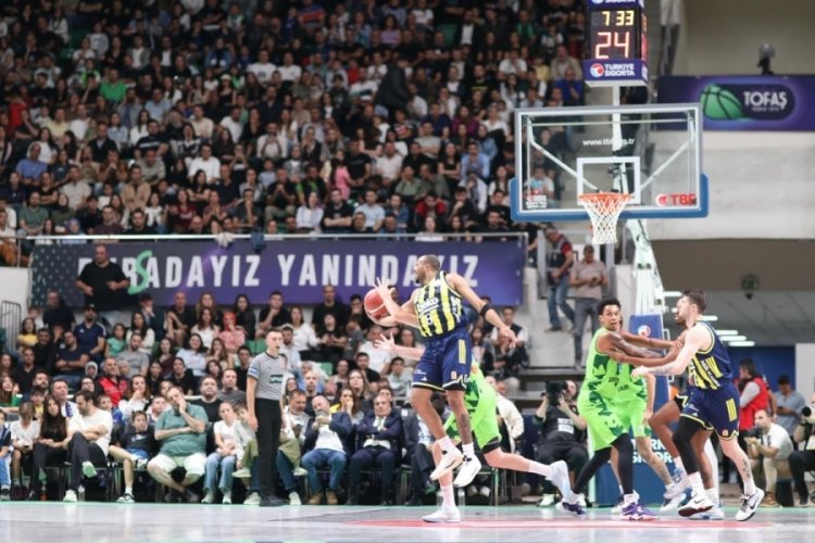 Bursa'da Tofaş son saniye kazandı!