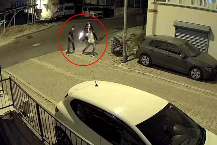 Yaptığı şakaya bak! Korku dolu anlar...