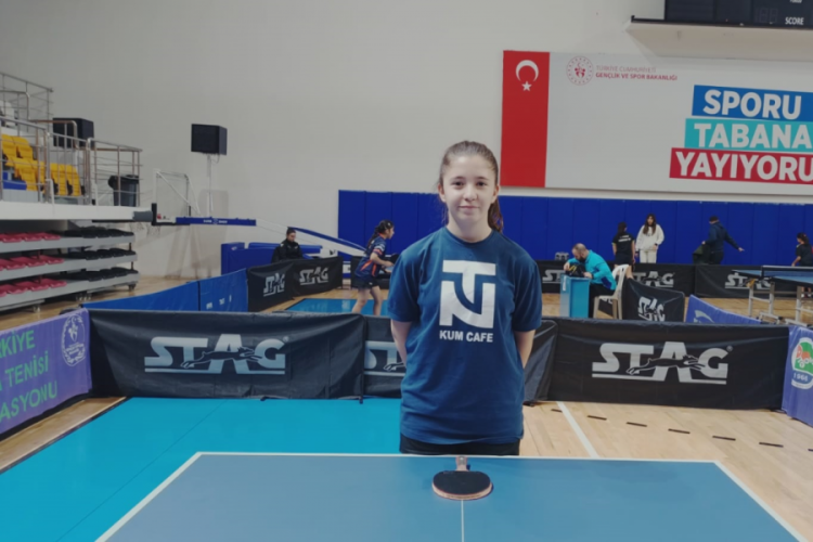 Milli masa tenisçi Ela Su Yönter, İsveç'te Avrupa ikincisi oldu 
