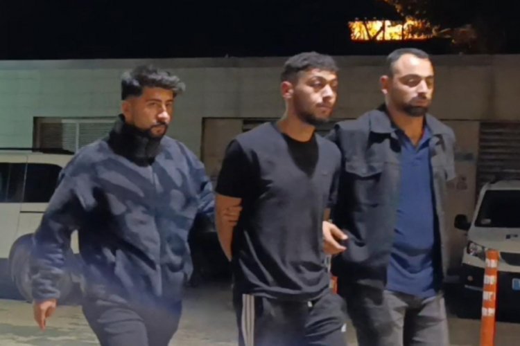 Bursa'da bir genci bıçakla yaralayan şüpheli saklandığı evinde yakalandı 