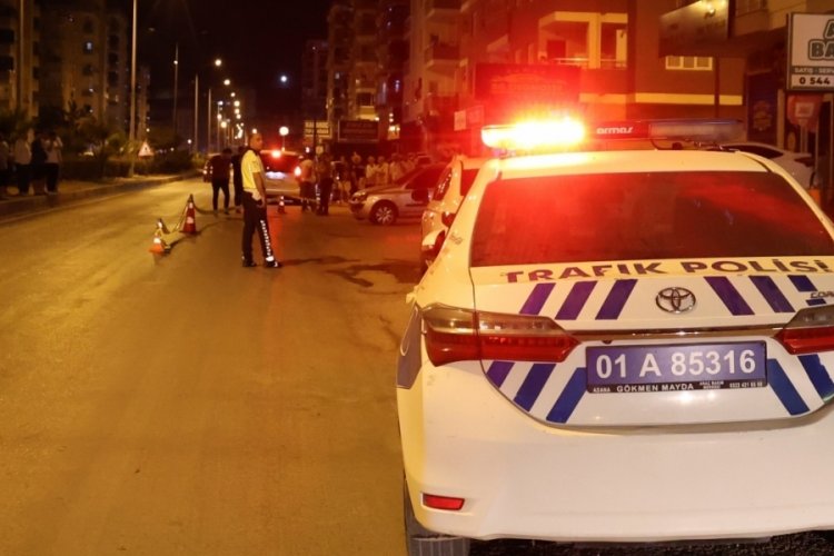 Uzun namlulu silah ile galeriyi taradılar!