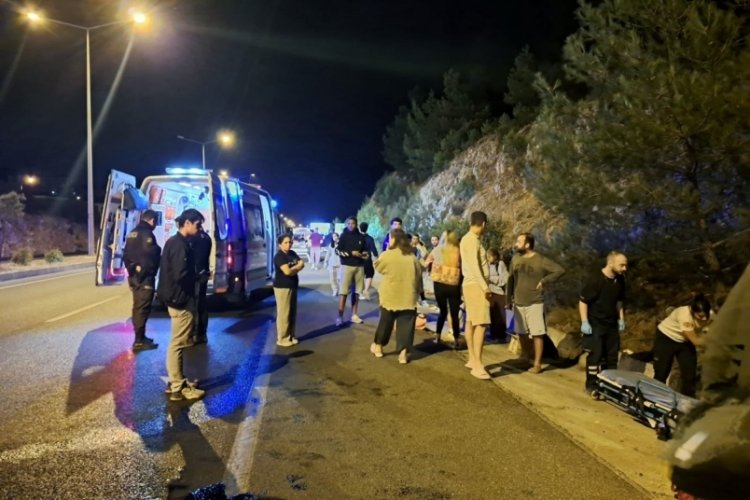 Havalimanı otobüsü kaza yaptı: 5 yaralı 