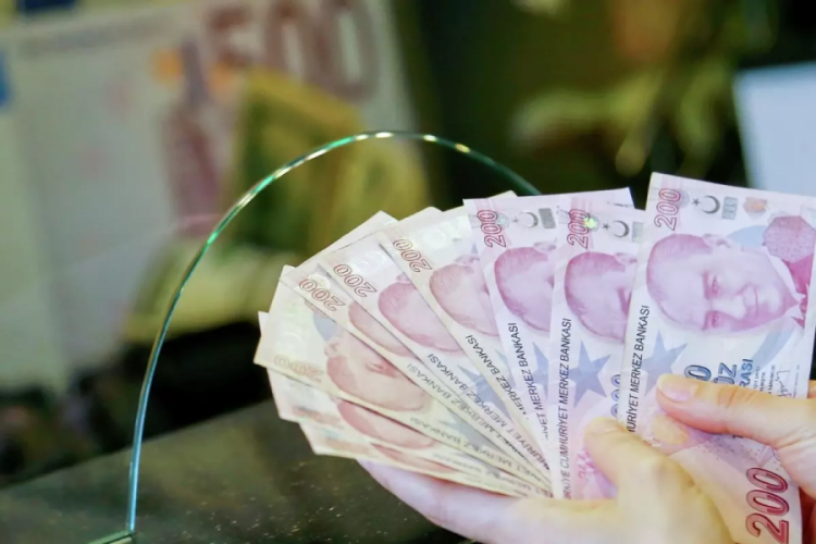 Türkiye'nin dev bankasında IBAN krizi!