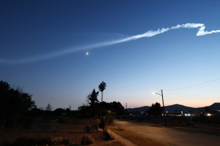 SpaceX yörüngeye 28 uydu daha gönderdi 