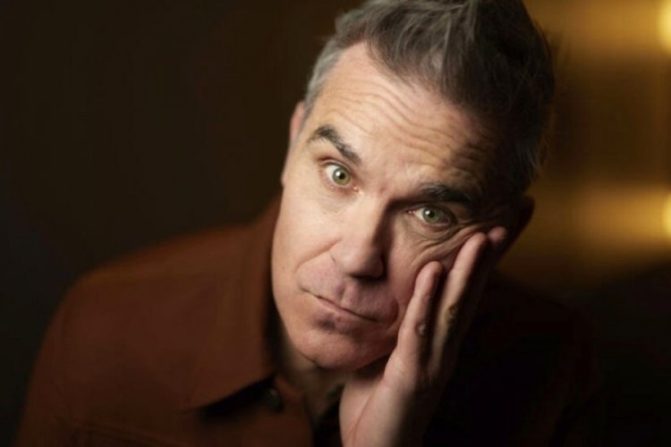 Robbie Williams'ın ekibinden rüşvet