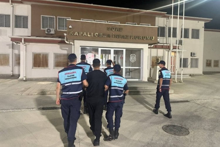 Şüphe üzerine durdurulan araçta yakalandı 