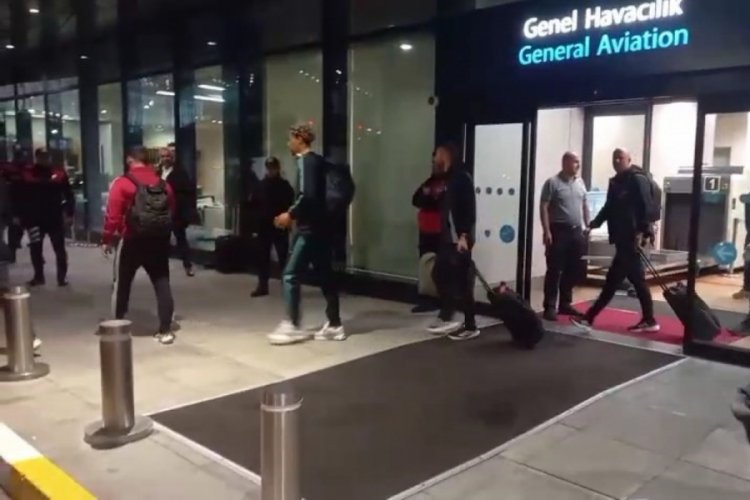 Liverpool, Galatasaray maçı için İstanbul'a geldi 