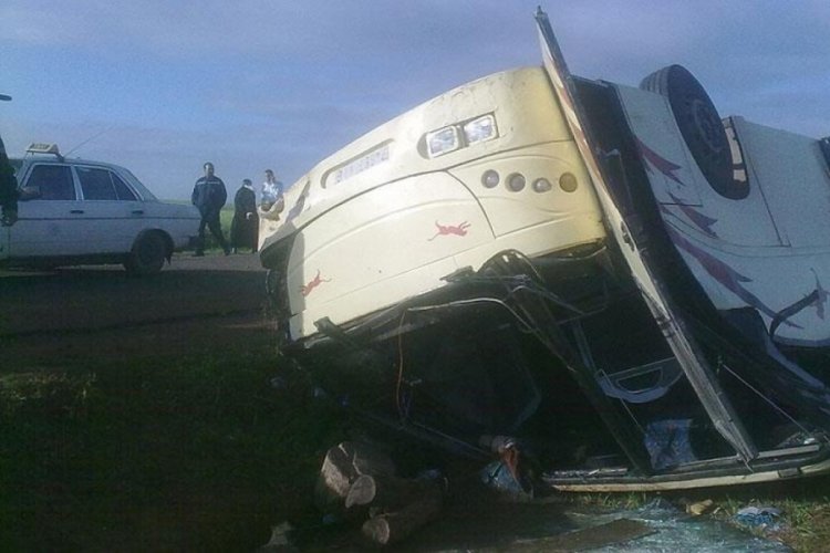 Güney Afrika'da meydana gelen zincirleme trafik kazasında 13 kişi öldü 