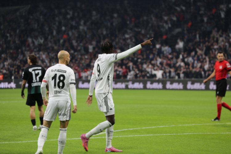 Dolmabahçe'de kazanan Beşiktaş 3-1 