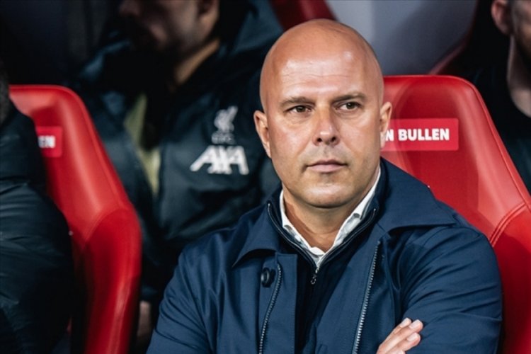 Arne Slot: Galatasaray kazanmayı bilen bir takım 