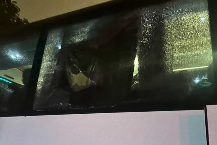 Kocaelispor taraftarlarına deplasmanda taşlı saldırı 