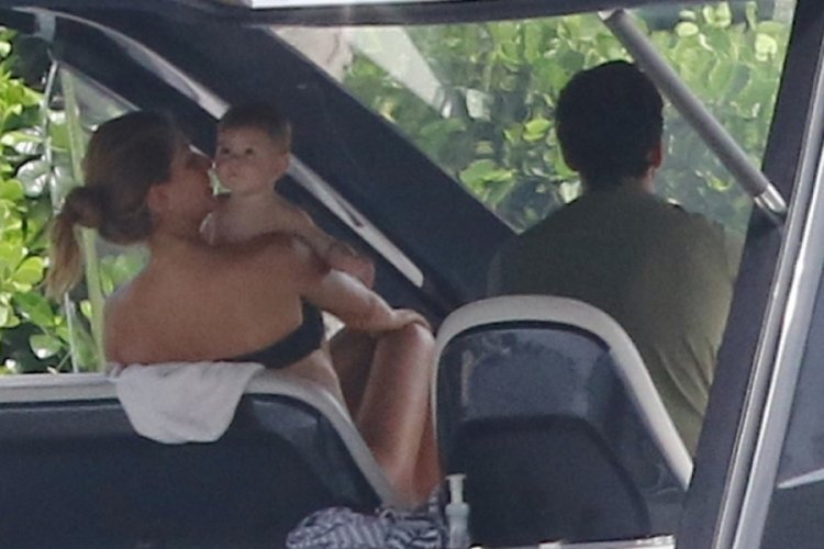 Gisele Bündchen'in bebeğinin yüzü ilk kez görüldü