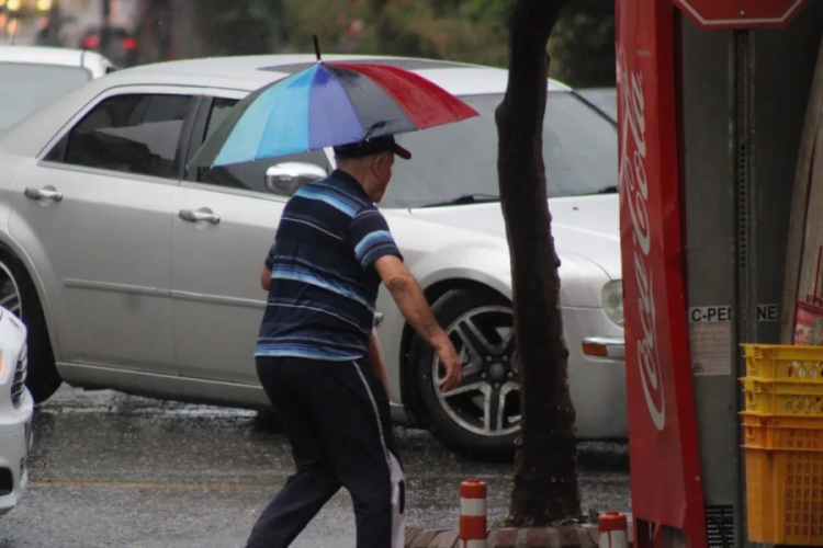 3 b&ouml;lgeye dikkat! Meteoroloji uyardı: Sağanak yağış kapıda