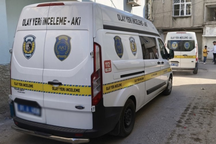 Husumetli olduğu gruba sokak ortasında kurşun yağdırdı