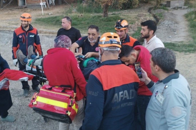Van Kalesi'nden d&uuml;şen Alman turist yaralandı