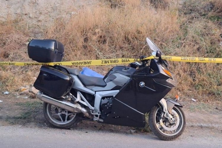 Motosikletle seyir halindeyken kalp krizi ge&ccedil;iren adam &ouml;ld&uuml;