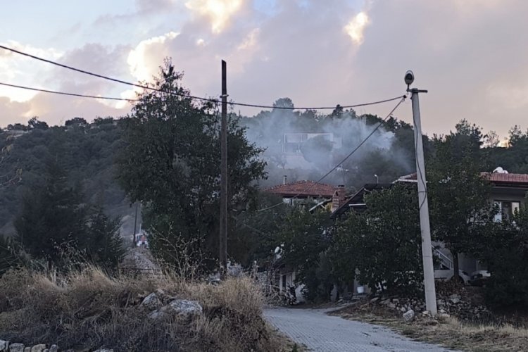 Ateşle yapılan temizlik yangına neden oldu